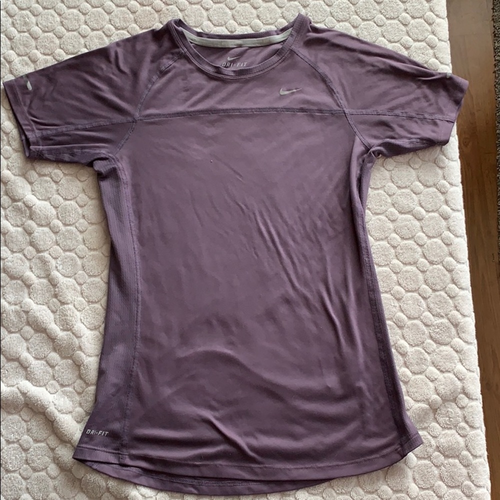 Nike Miler women’s Athletic Top